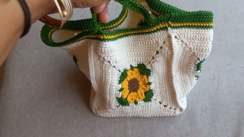 Crochet Sunflower Bag Tutorial 3