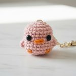Crochet Chicken Keychain Tutorial 1