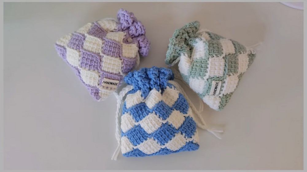 Crochet Drawstring Pouch Pattern 2