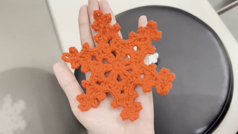Crochet Christmas Snowflake Pattern 2