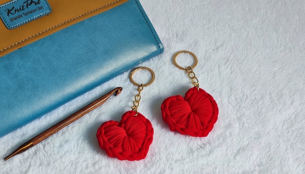 Crochet Puff Heart Keychain Pattern 2