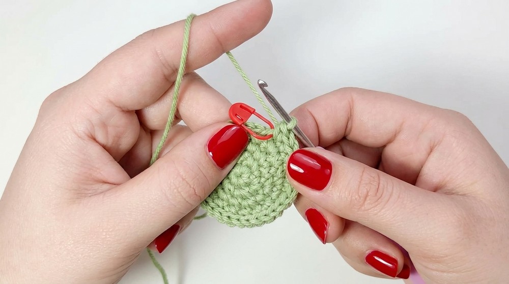 Adorable Crochet Pug Puppy 🐾 Easy Tutorial 4