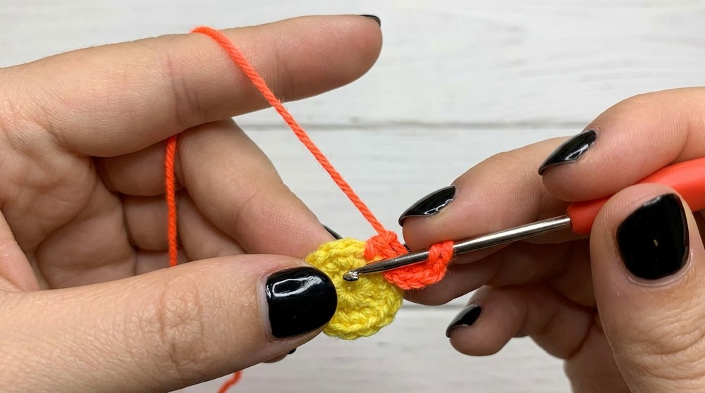 Easy Crochet Flower Tutorial