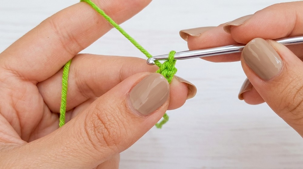 crochet rose keychain