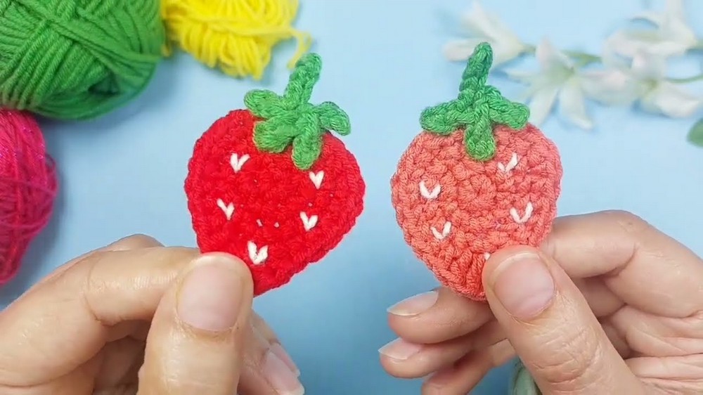Crochet Strawberry Pattern 2