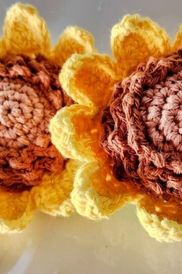 Crochet Sunflower Keychain Pattern 2