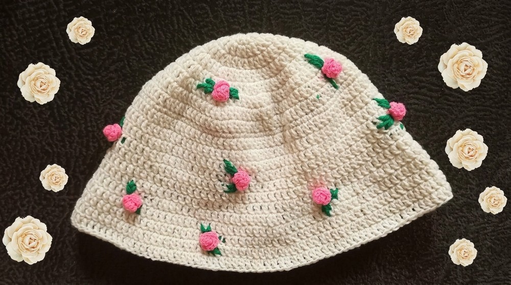 Easy Crochet Bucket Hat With Embroidered Roses 2