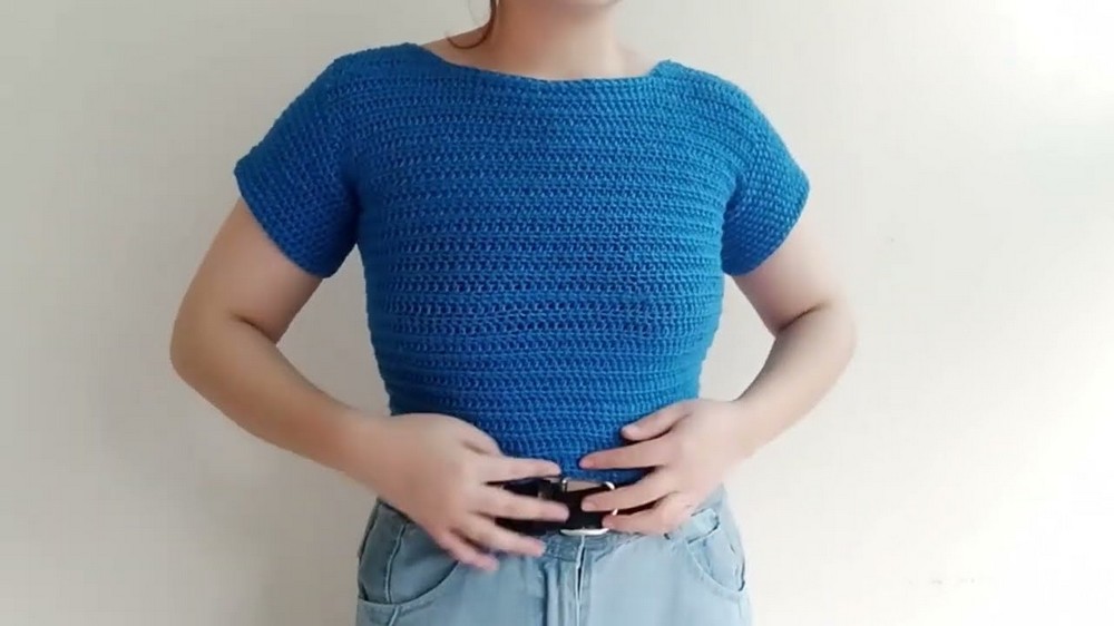 Easy Crochet Short Sleeve Crop Top Pattern 2
