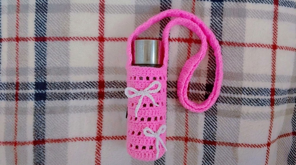 Easy Crochet Water Bottle Holder Tutorial 2