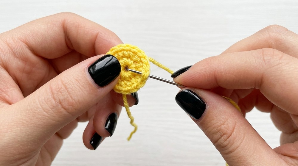 Easy Crochet Flower Tutorial