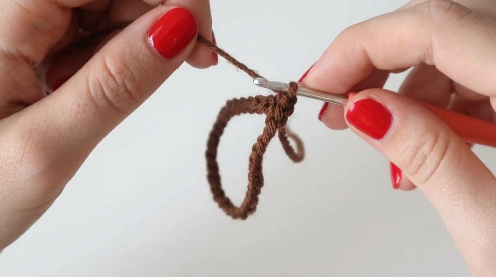 How to Crochet a Baby Headband Video Tutorial EASY 4