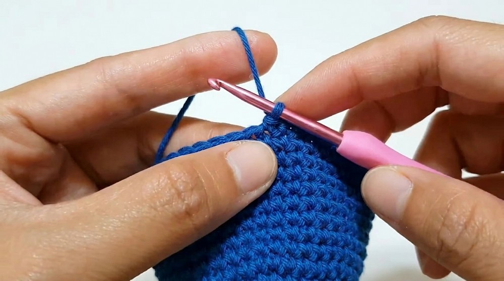 CROCHET COIN PURSE STITCH 4