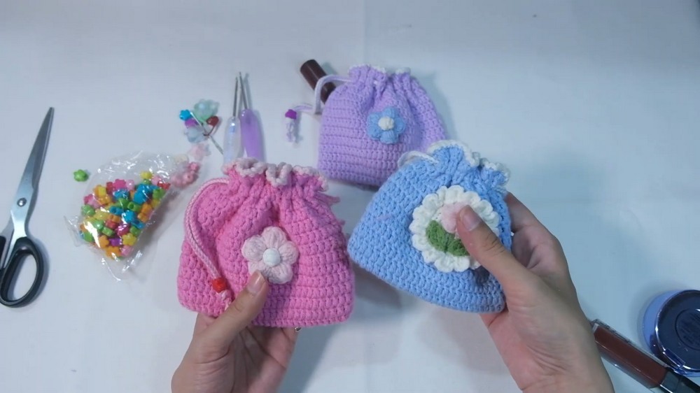 Crochet Bow Pouch Pattern 2