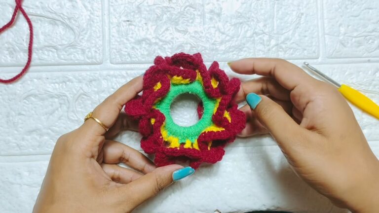 Crochet Cute 3d Flower Scrunchies Pattern 3