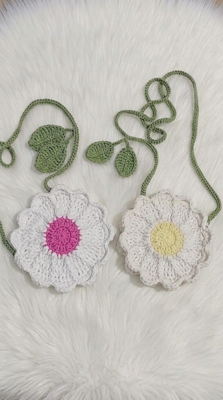 Cheerful Crochet Daisy Bag Free Pattern