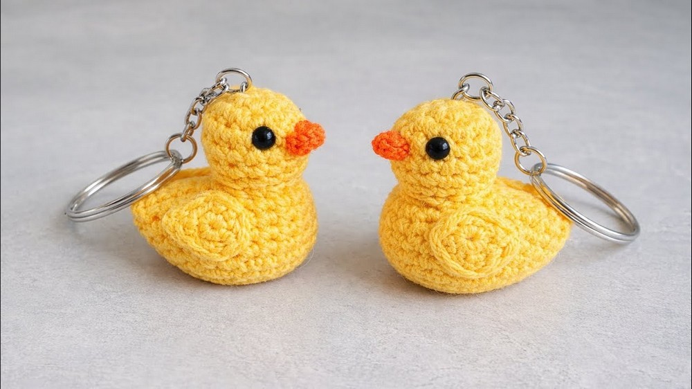 Crochet Duck Keychain Pattern 2
