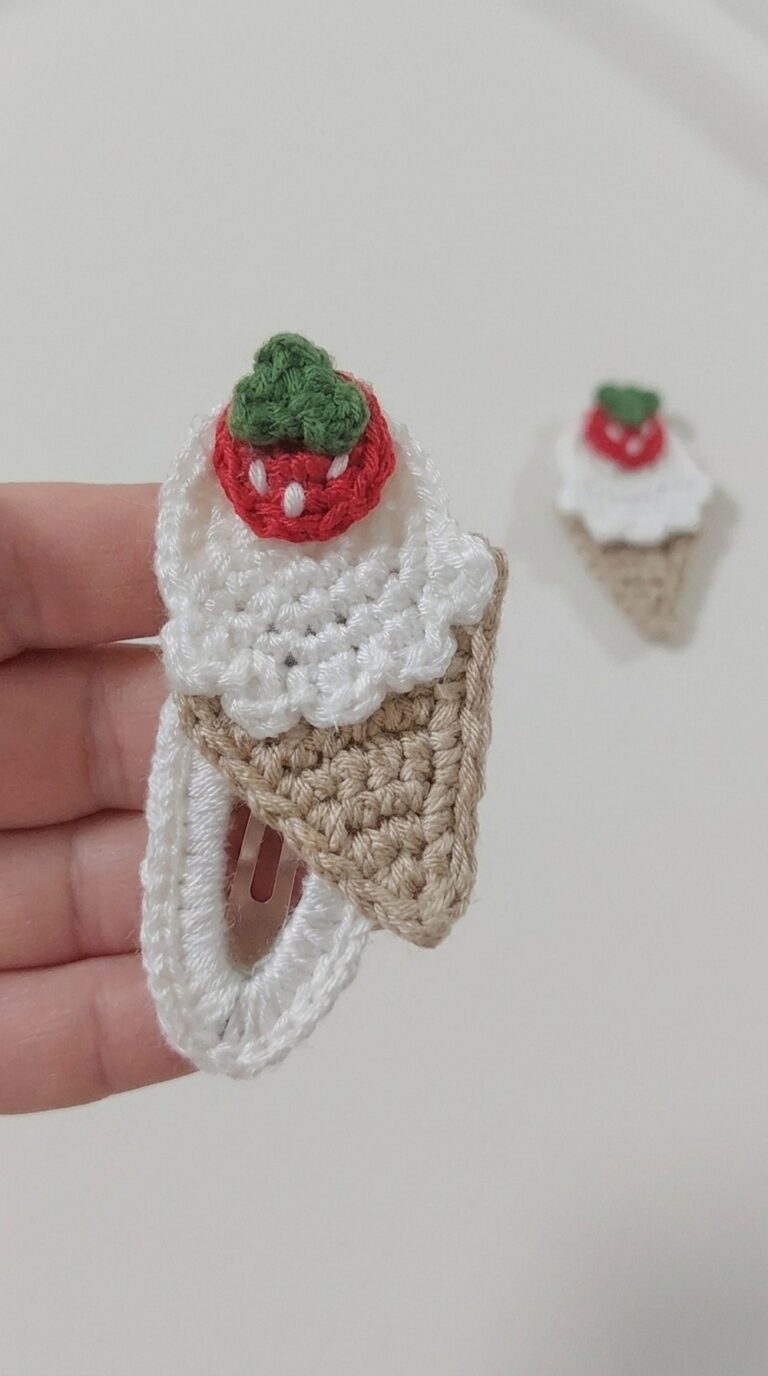 Crochet Ice Cream Hair Clip Pattern 11