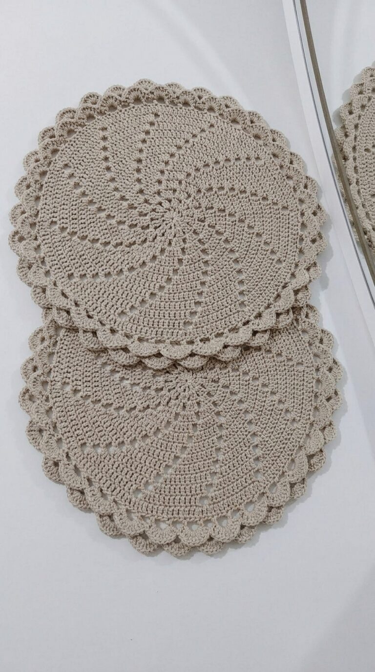 Crochet Placemats Pattern 10