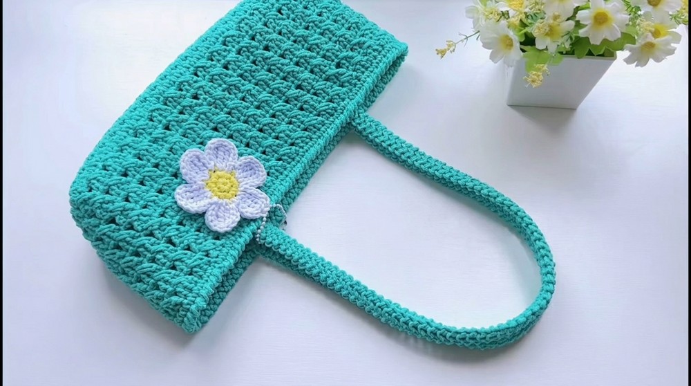 Crochet Short Bag Pattern 2
