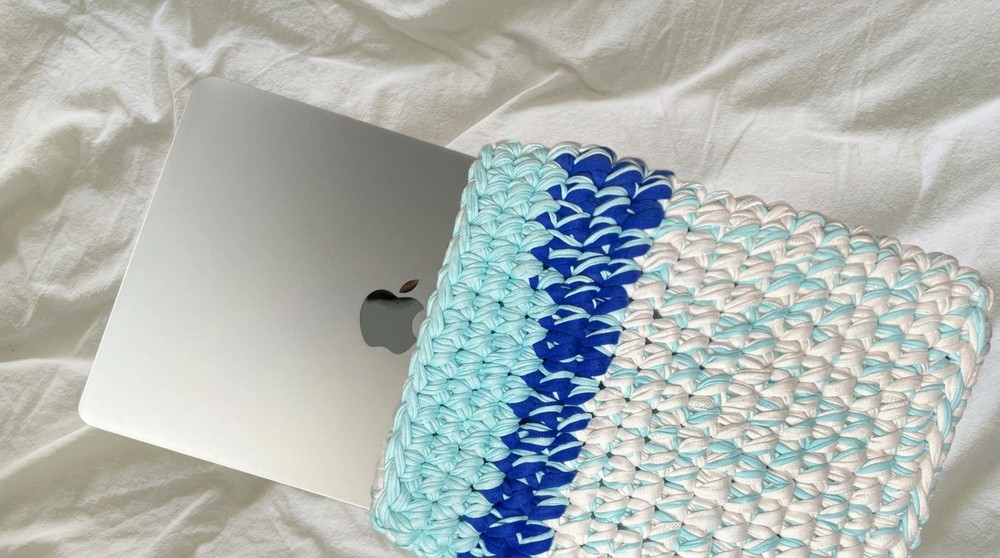 Crochet T-shirt Yarn Laptop Sleeve 2