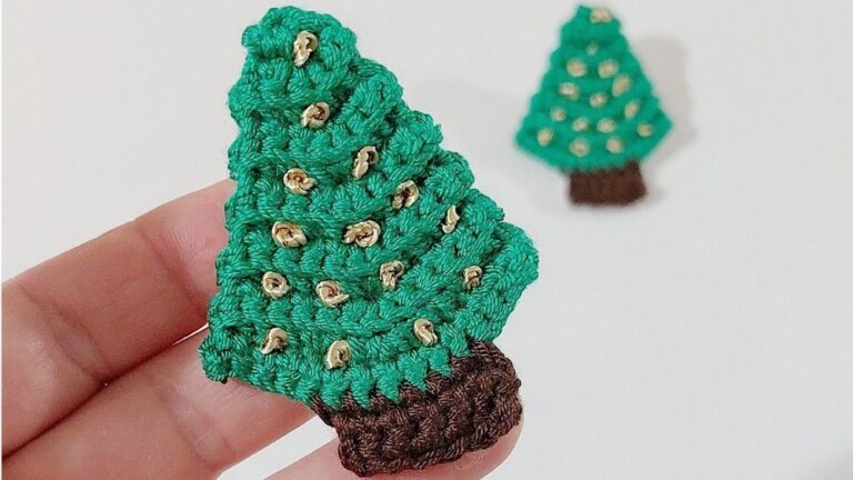 Easy Crochet Tree Hair Clip Pattern 2