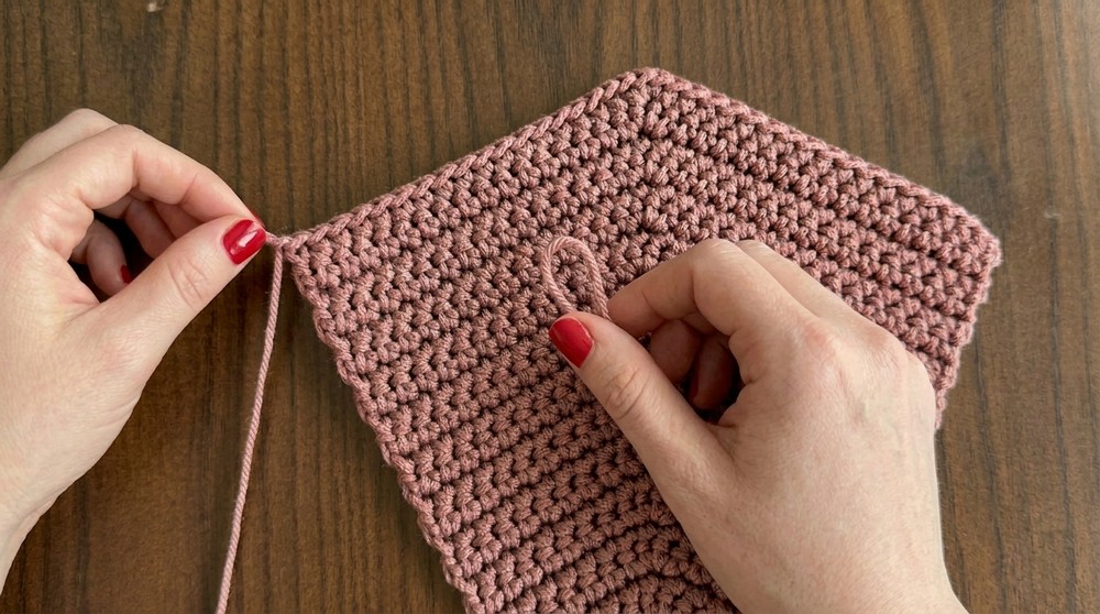 How to Crochet an Elegant Bag with a Simple design 5