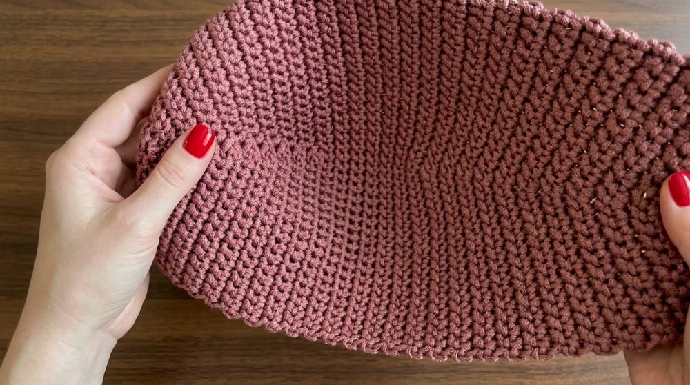 How to Crochet an Elegant Bag with a Simple design 6