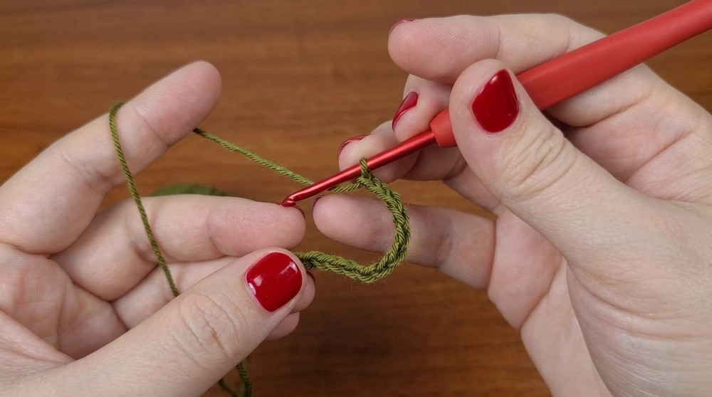 How to crochet shortspants for any doll size 3