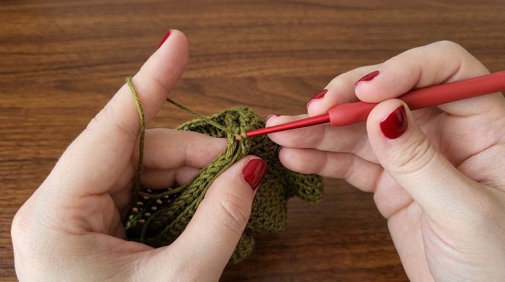 How to crochet shortspants for any doll size 5