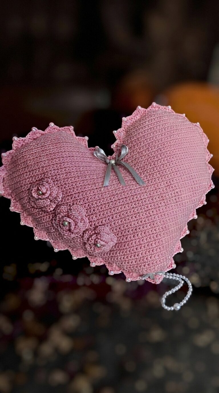 Crochet Heart Pillow Pattern 8